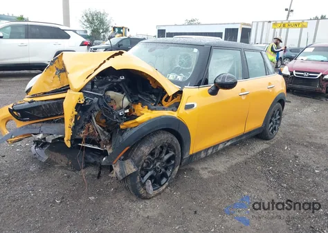 2015 Mini Hardtop Cooper из США, поврежденный, VIN WMWXS5C54FT833253